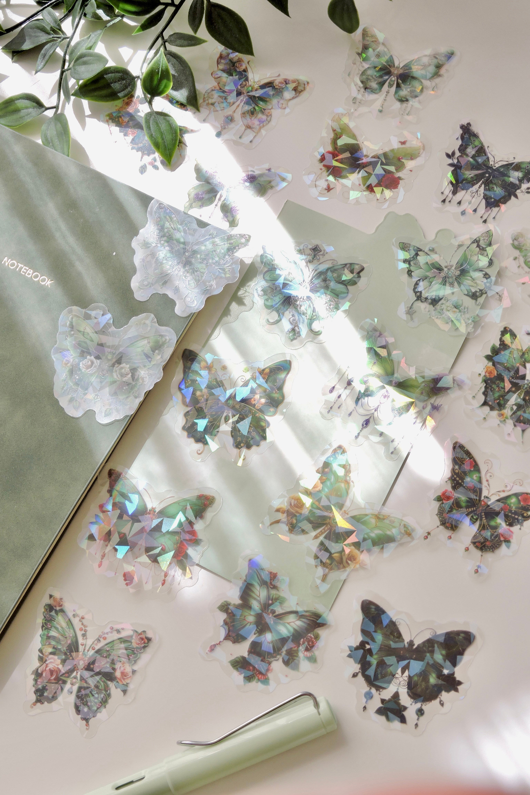 Green Butterflies Flutterring 20'li Yeşil Temalı Sticker 