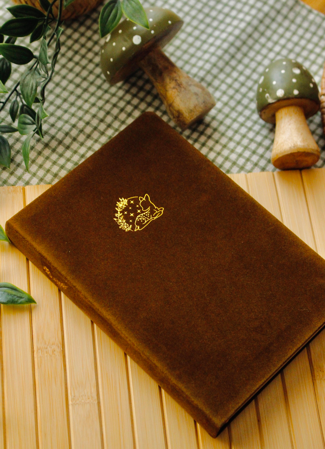 Lüks Kadife Ceylan Temalı Koyu Hardal Rengi Kraft Defter