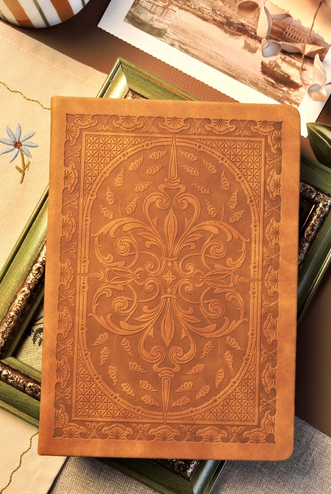 Nova Crafts Brown Bride Kahve Kabartmalı Ciltli Yaldızlı Defter