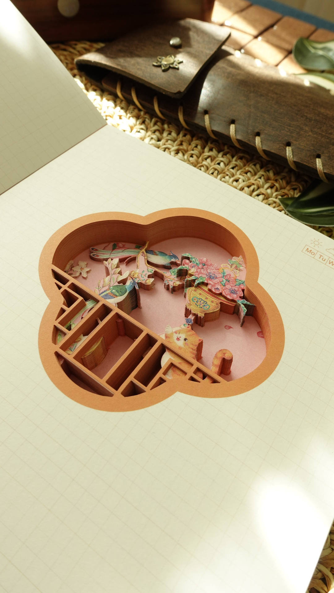 Nova Crafts Diorama 3D Katmanlı Defter Tatlı Kedi ve Kuş Temalı Pembe Kareli Defter 80 Yaprak A5