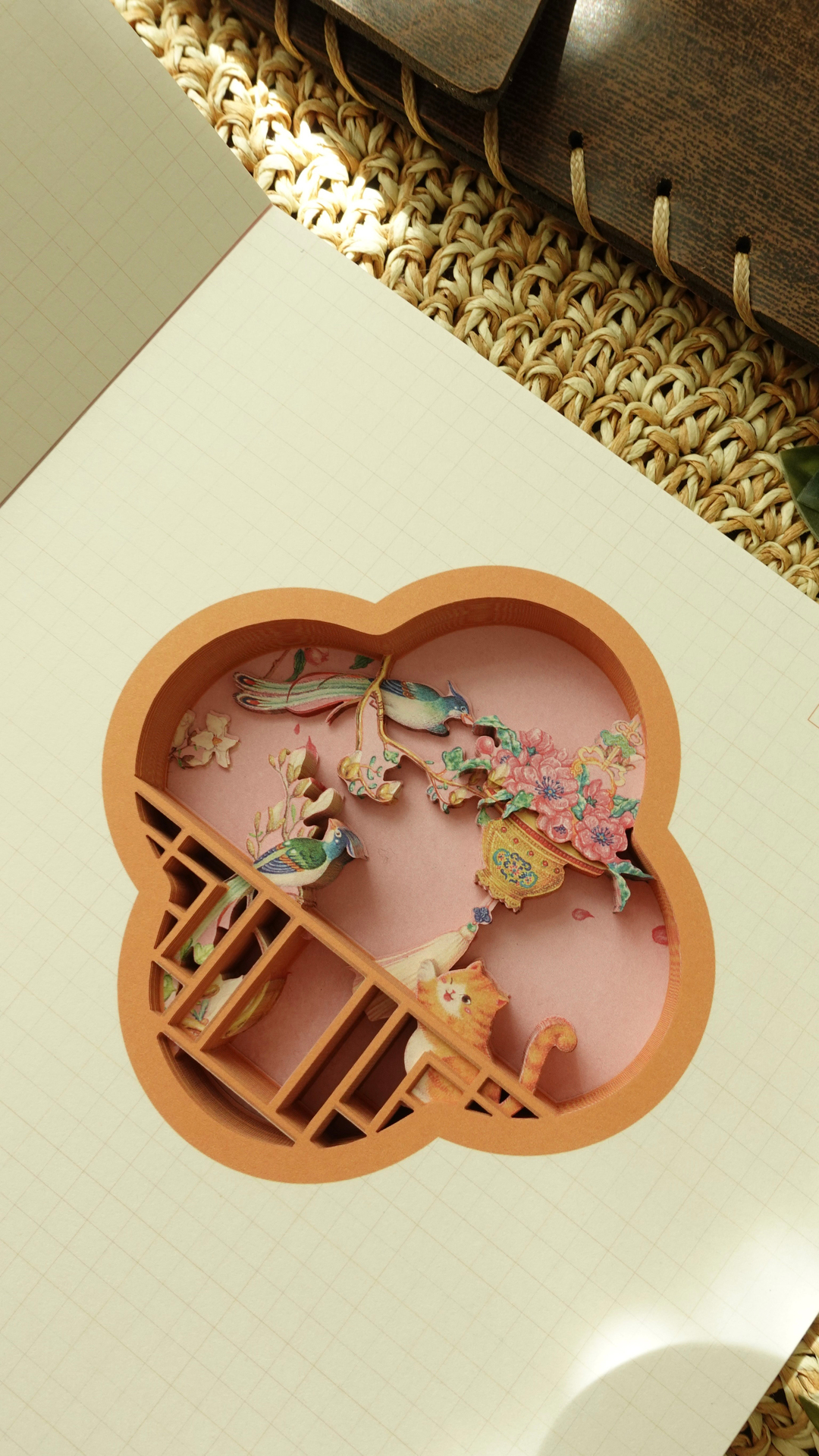 Nova Crafts Diorama 3D Katmanlı Defter Tatlı Kedi ve Kuş Temalı Pembe Kareli Defter 80 Yaprak A5
