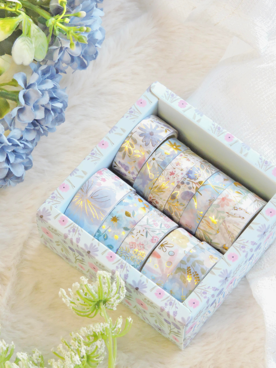 Nova Crafts Mavi Kutu Çiçekler Temalı Yaldızlı Washitape Seti ( 12 Adet Washitape )