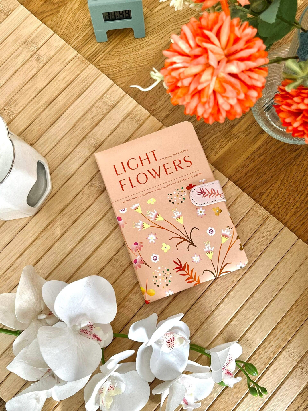 Nova Crafts Orange Flowers Temalı Yaldızlı Kapak Tasarımlı Mıknatıslı Süresiz Defter/ Ajanda Ürün