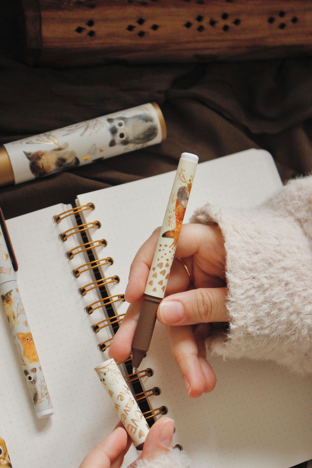 Nova Crafts Özel Kutulu Tilki Temalı Yaldızlı Bambi Tükenmez Kalem (Adet)