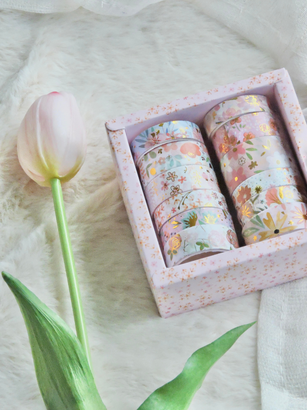 Nova Crafts Pembe Kutu Çiçekler Temalı Yaldızlı Washitape Seti ( 12 Adet Washitape )