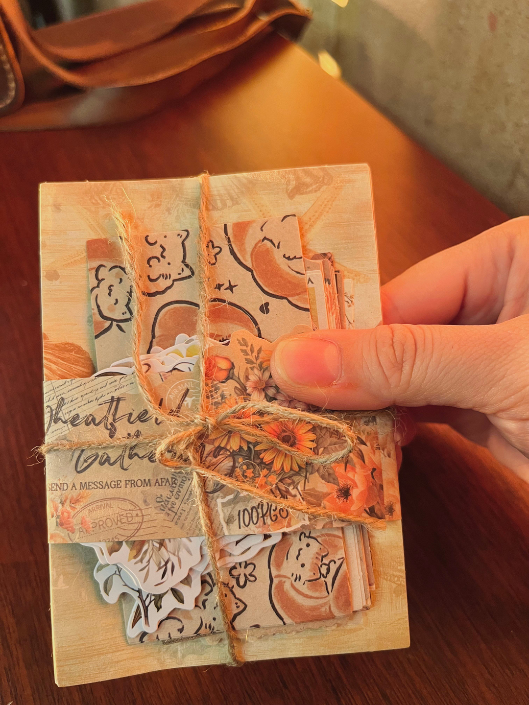 Nova Crafts Sarı - Kahve Tonları Junk Journal Seti 100 parça  40 adet Sticker 60 Adet Kağıt)  Scrapbook / Bullet Journal için uygundur 