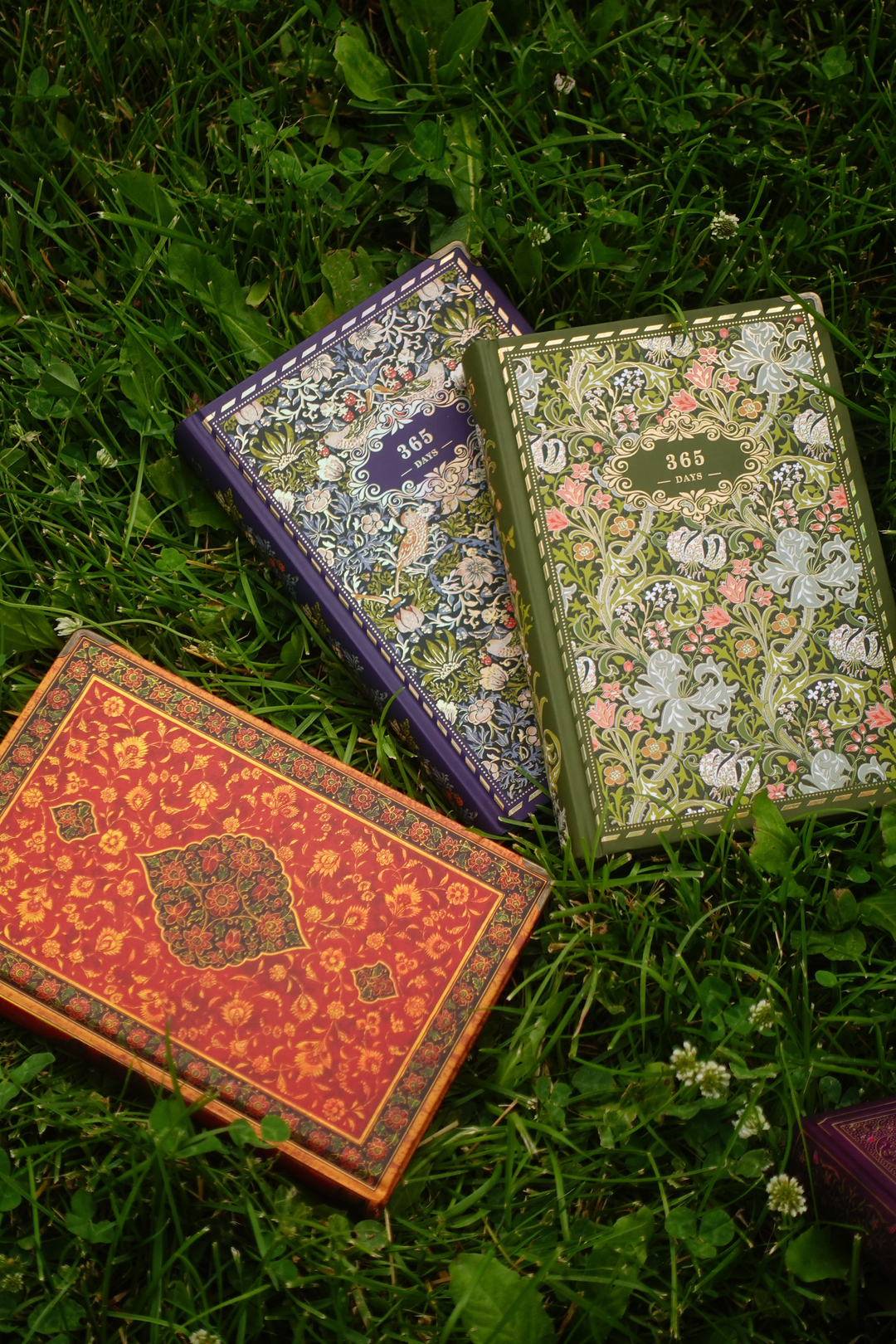 Nova Crafts Secret Garden Yeşil Otantiik Yaldızlı Kapağı/ Kraft Sayfalı Defter / Beyaz Sayfalı 365 Günlük / Journal / PlanlayıcıAjanada 