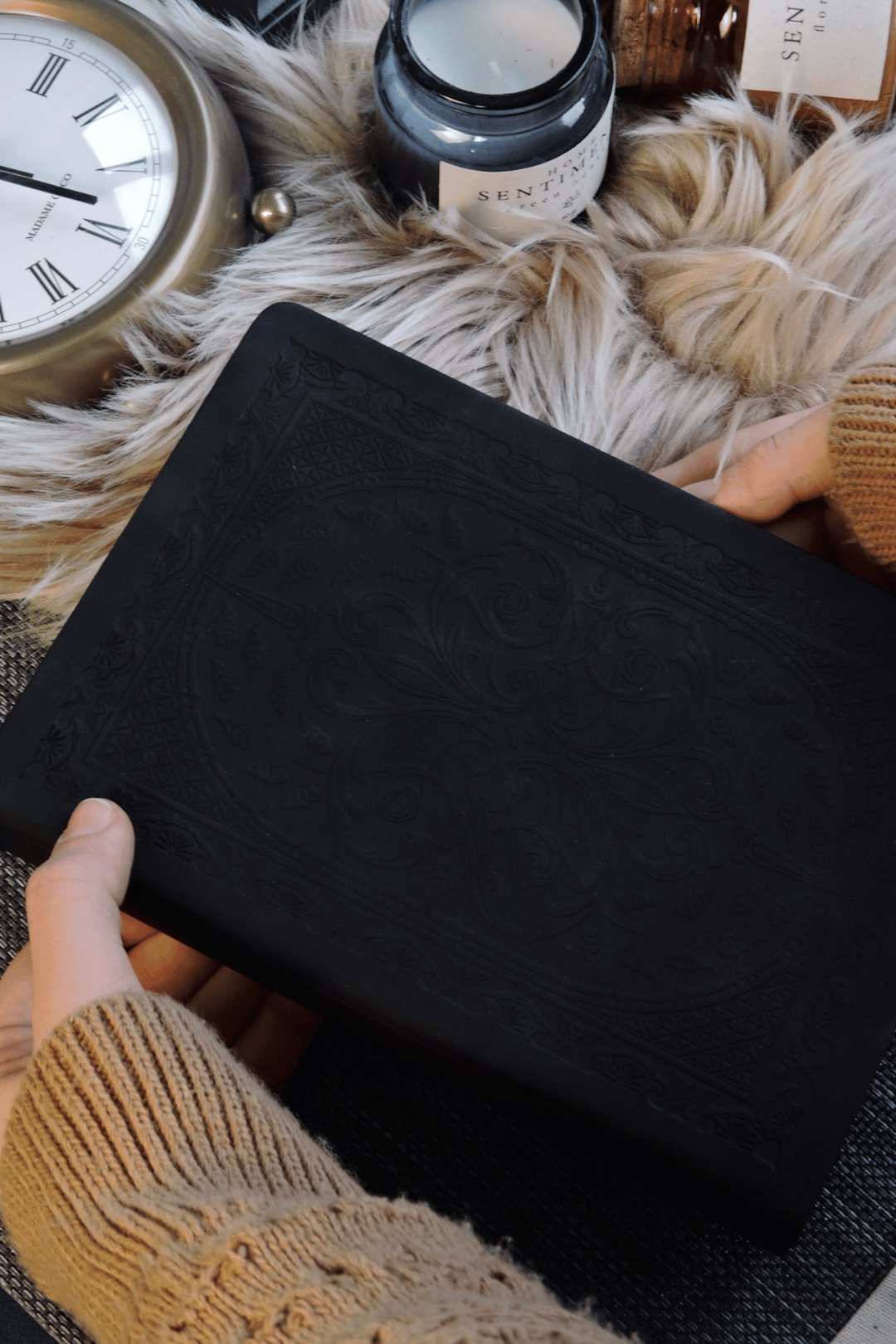 Nova Crafts Siyah Kabartmalı Çizgili Defter (256 sayfa)