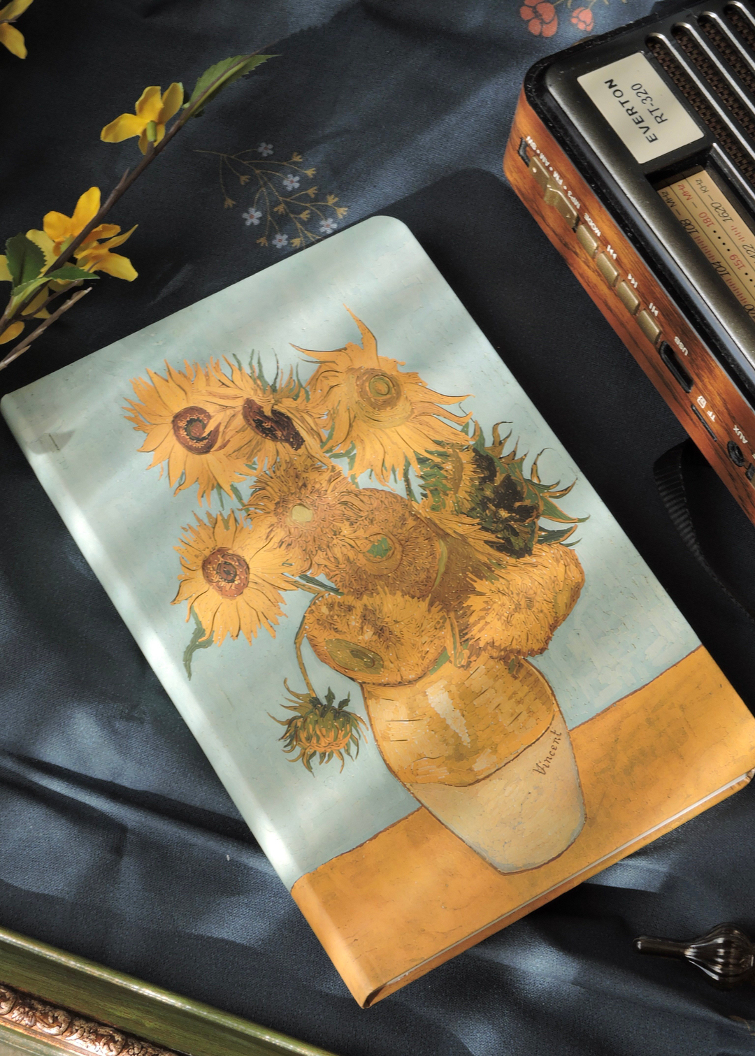Nova Crafts Van Gogh Koleksiyonu Çizgili Defter Ayçiçekleri  A5  Yaldızlı ve Çizilmez Kapak