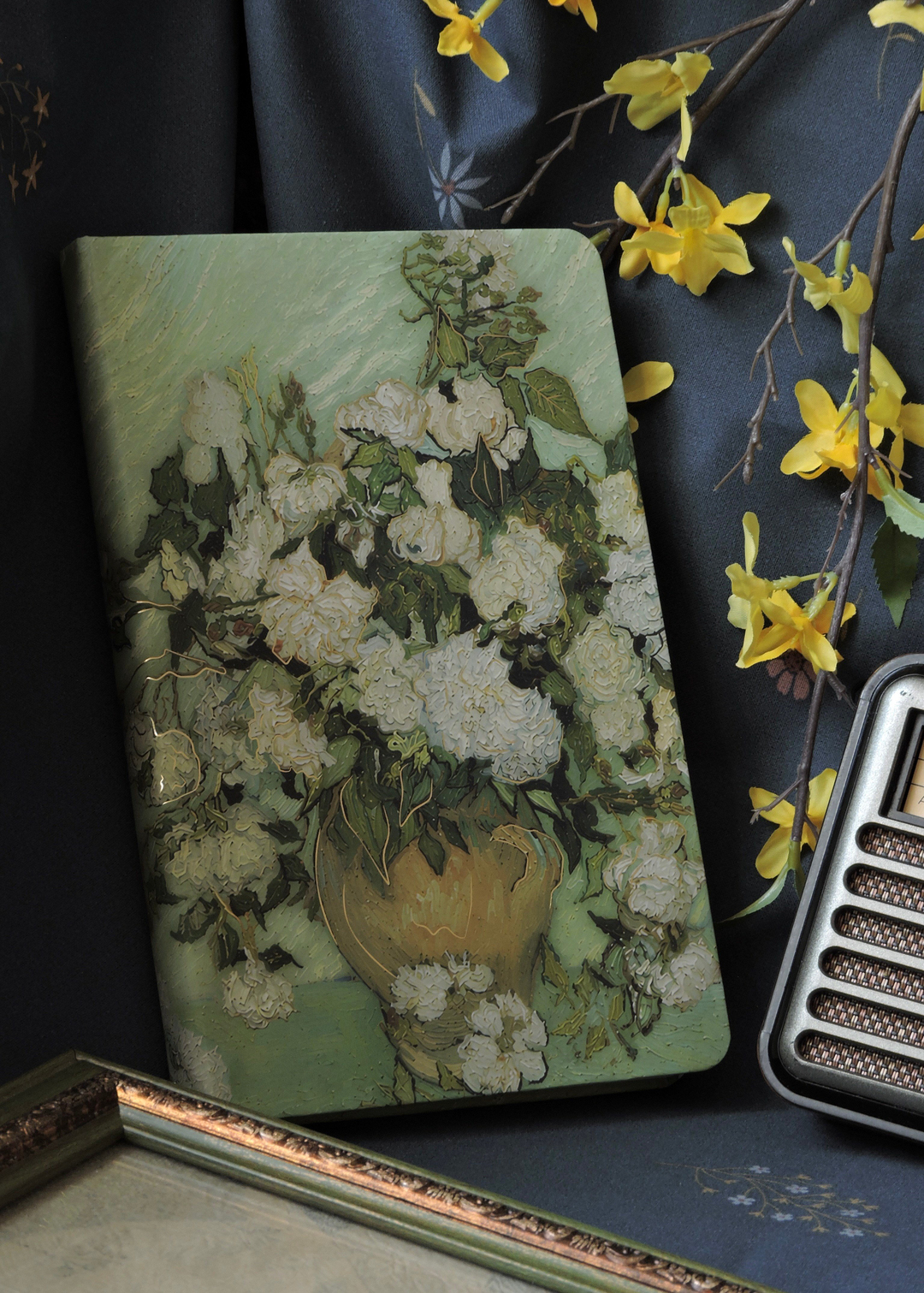 Nova Crafts Van Gogh Koleksiyonu Çizgili Defter Pembe Güllü Vazo  A5  Yaldızlı ve Çizilmez Kapak
