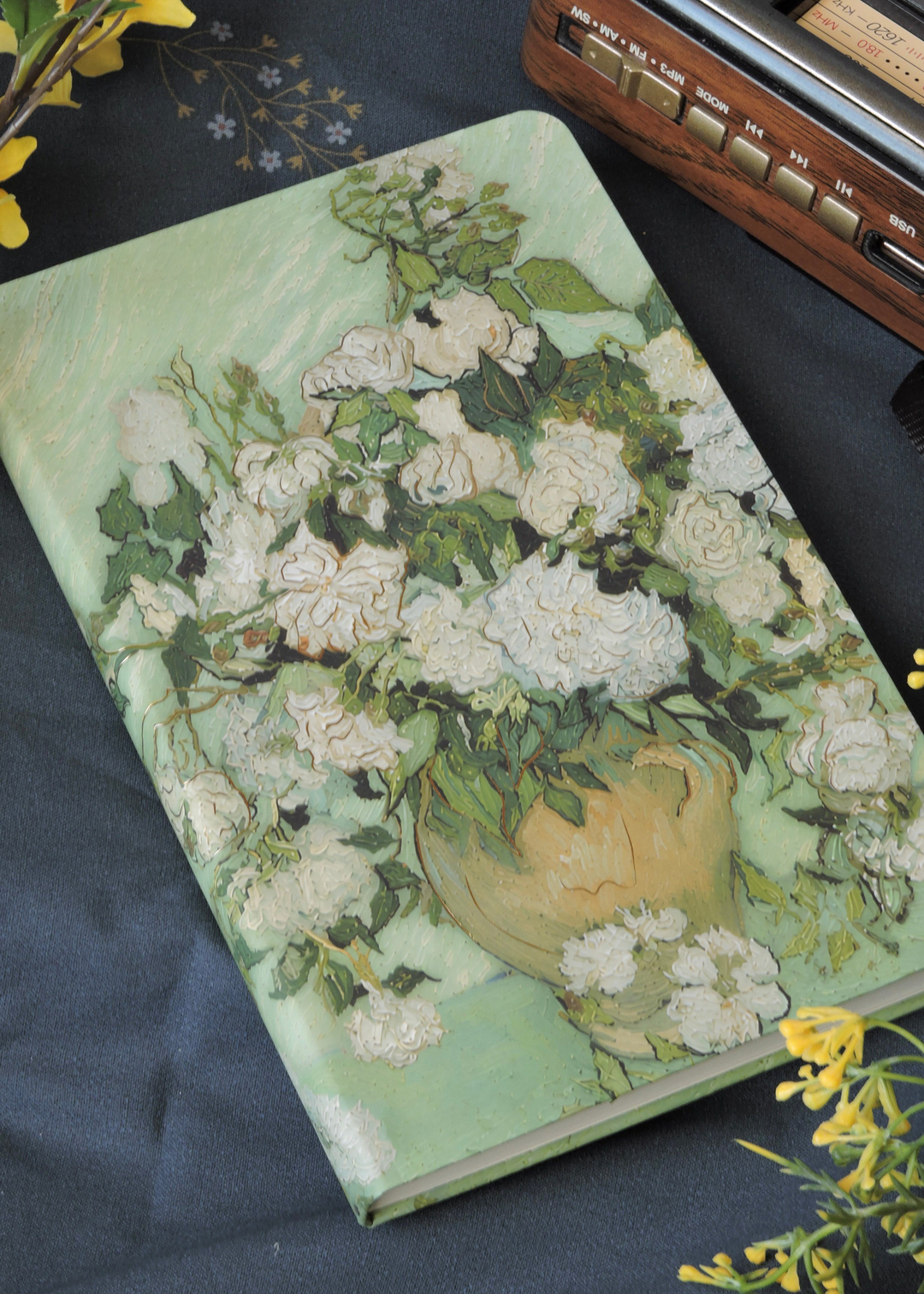 Nova Crafts Van Gogh Koleksiyonu Çizgili Defter Pembe Güllü Vazo  A5  Yaldızlı ve Çizilmez Kapak