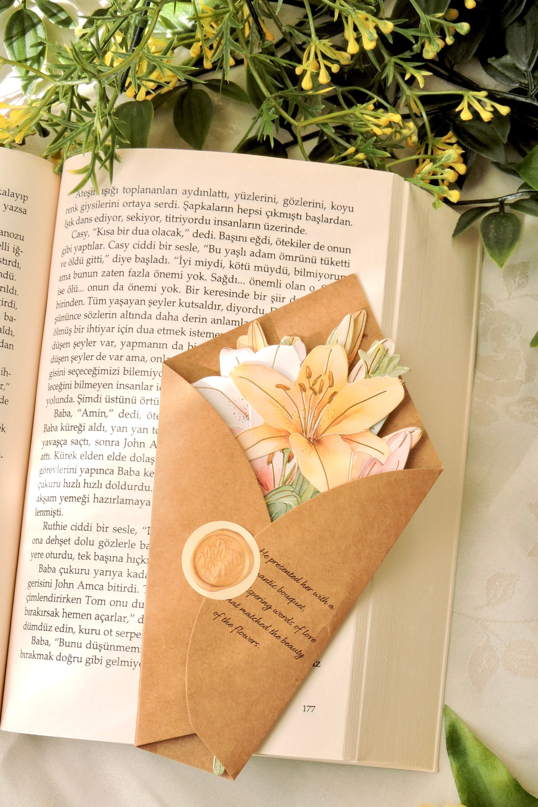 Nova Crafts Zambak Buketi Lilies Çiçekli Dekoratif Kağıt - Kitap Ayracı 10 adet