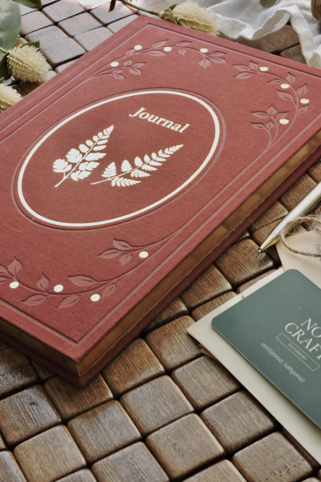Nova Crafts Zarafet Serisi Bordo Yaldızlı Keten Kapak Çizgişi Defter  