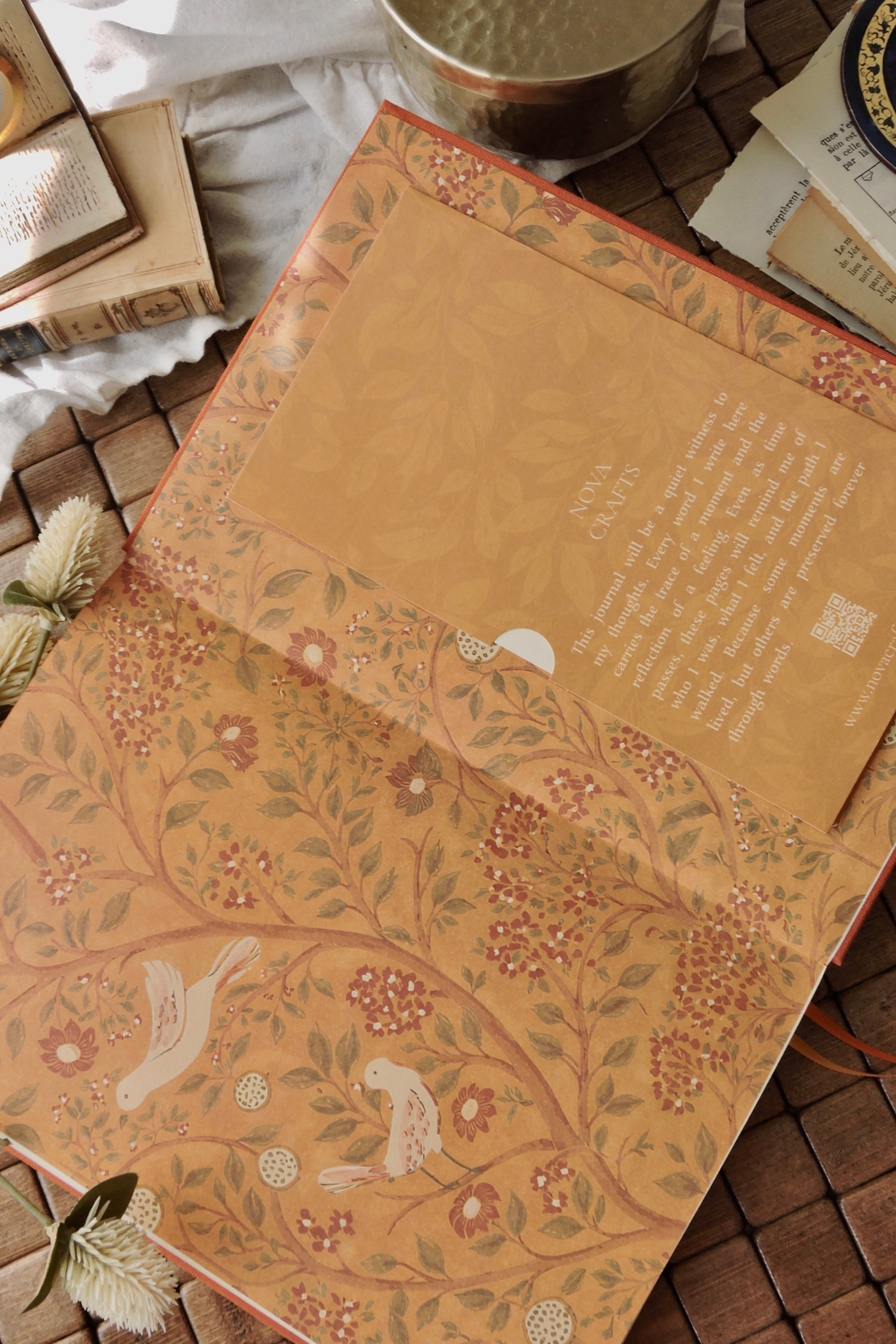 Nova Crafts Zarafet Serisi |  Turuncu Yaldızlı Keten Çizgili Defter  