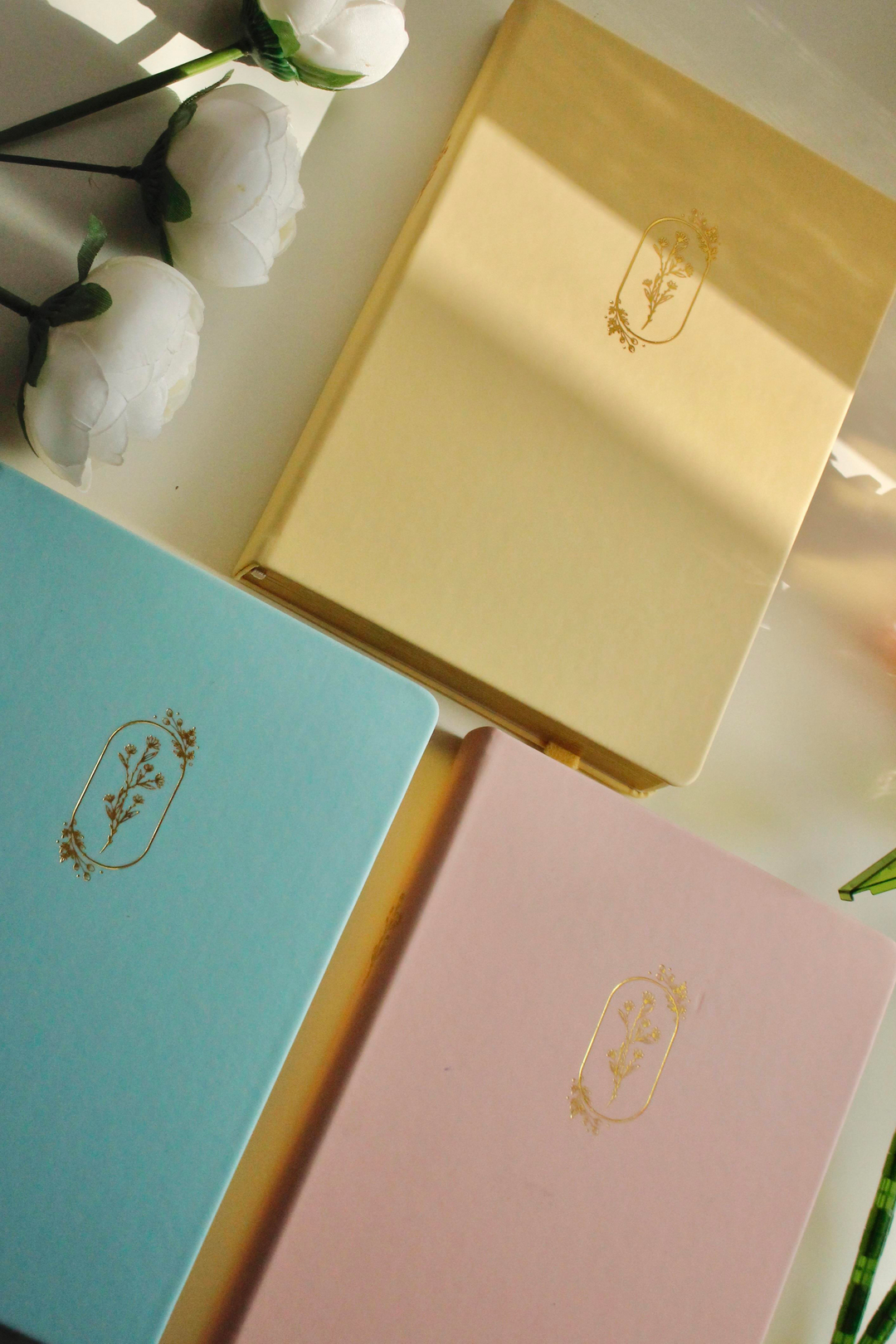 Paris Romantic Flowers 3lü Defter Serisi Vegan Deri / Kenarı Yaldızlı