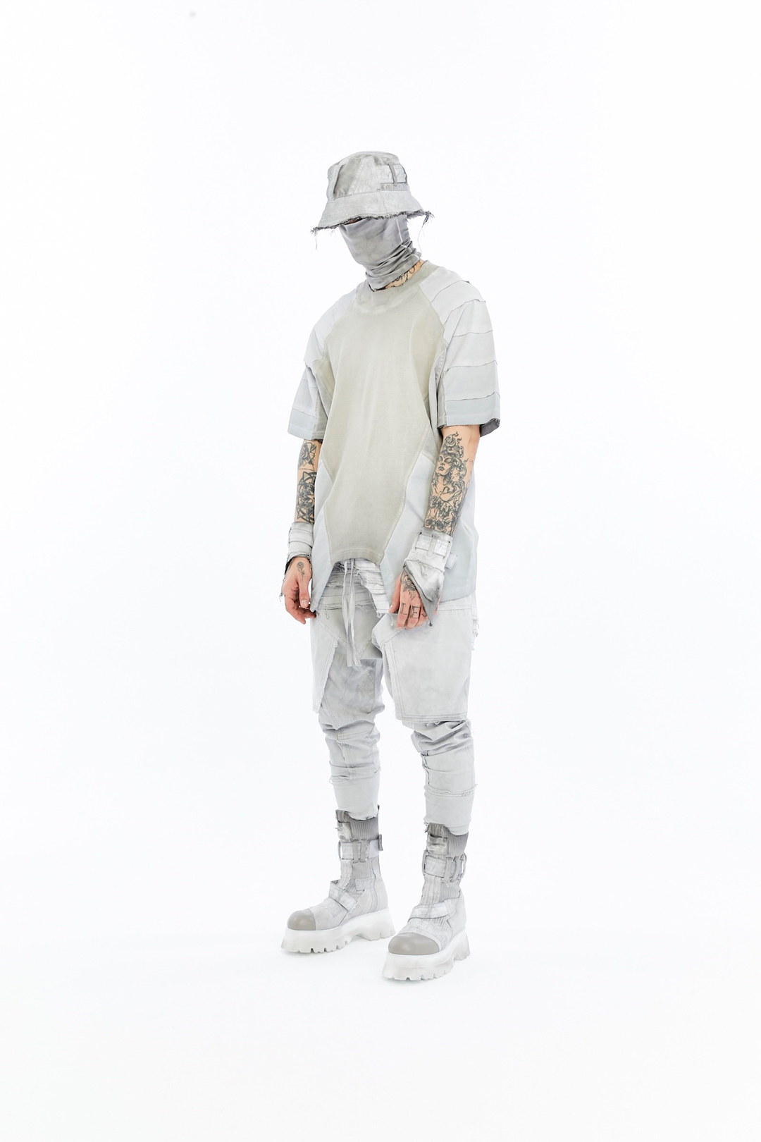 ARMOR T-SHIRT