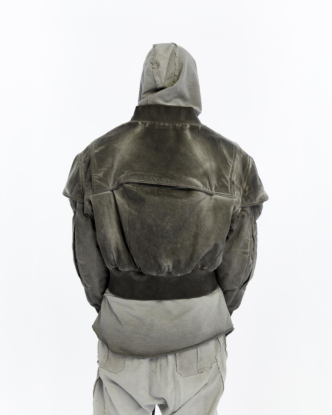 BOMBER JACKET