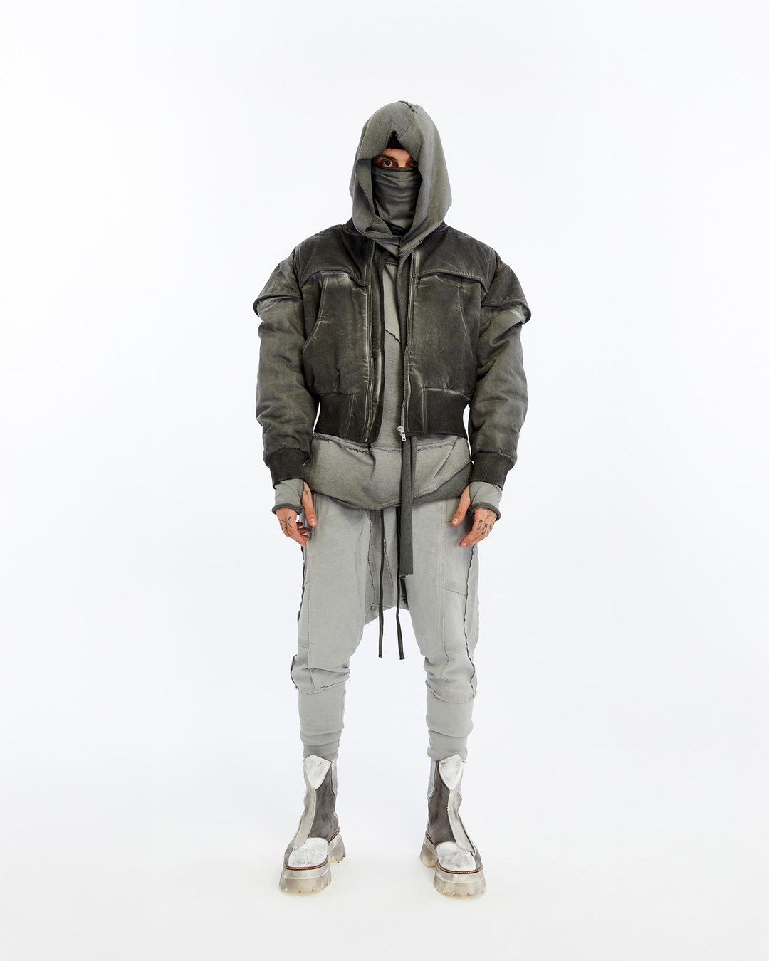 BOMBER JACKET