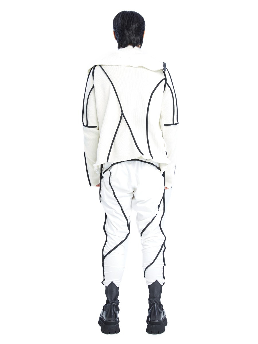 BROKEN LINE ZIP-UP TOP