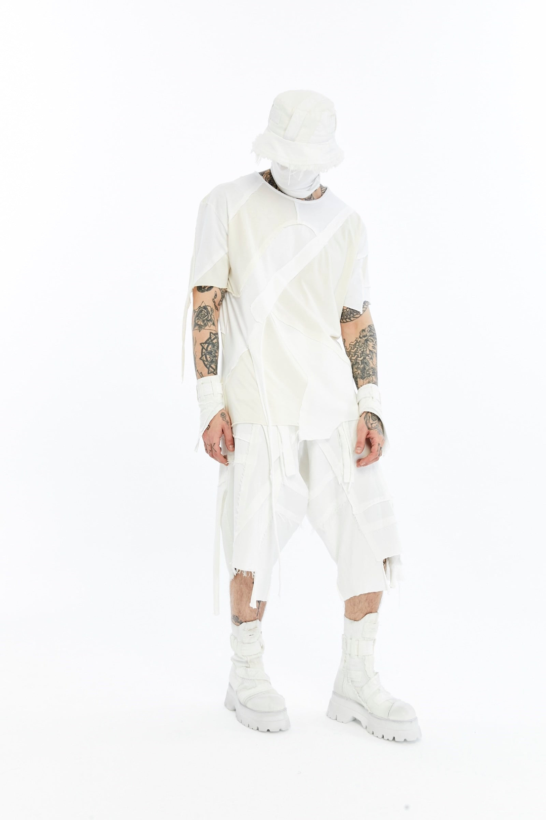 CROSSCUT T-SHIRT