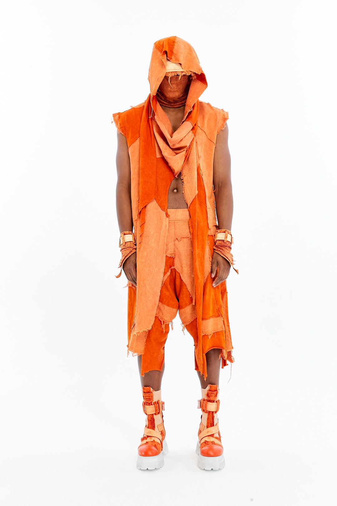 DIVIDE VEST