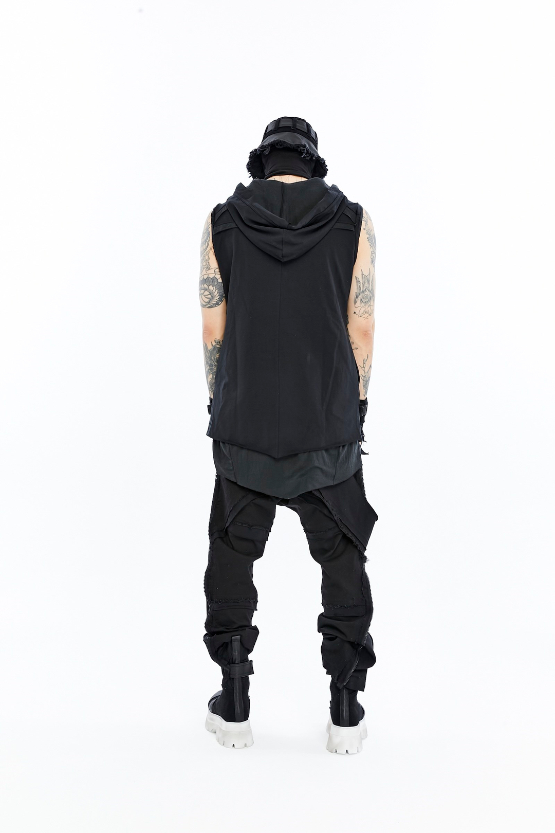 DOUBLE LAYER VEST