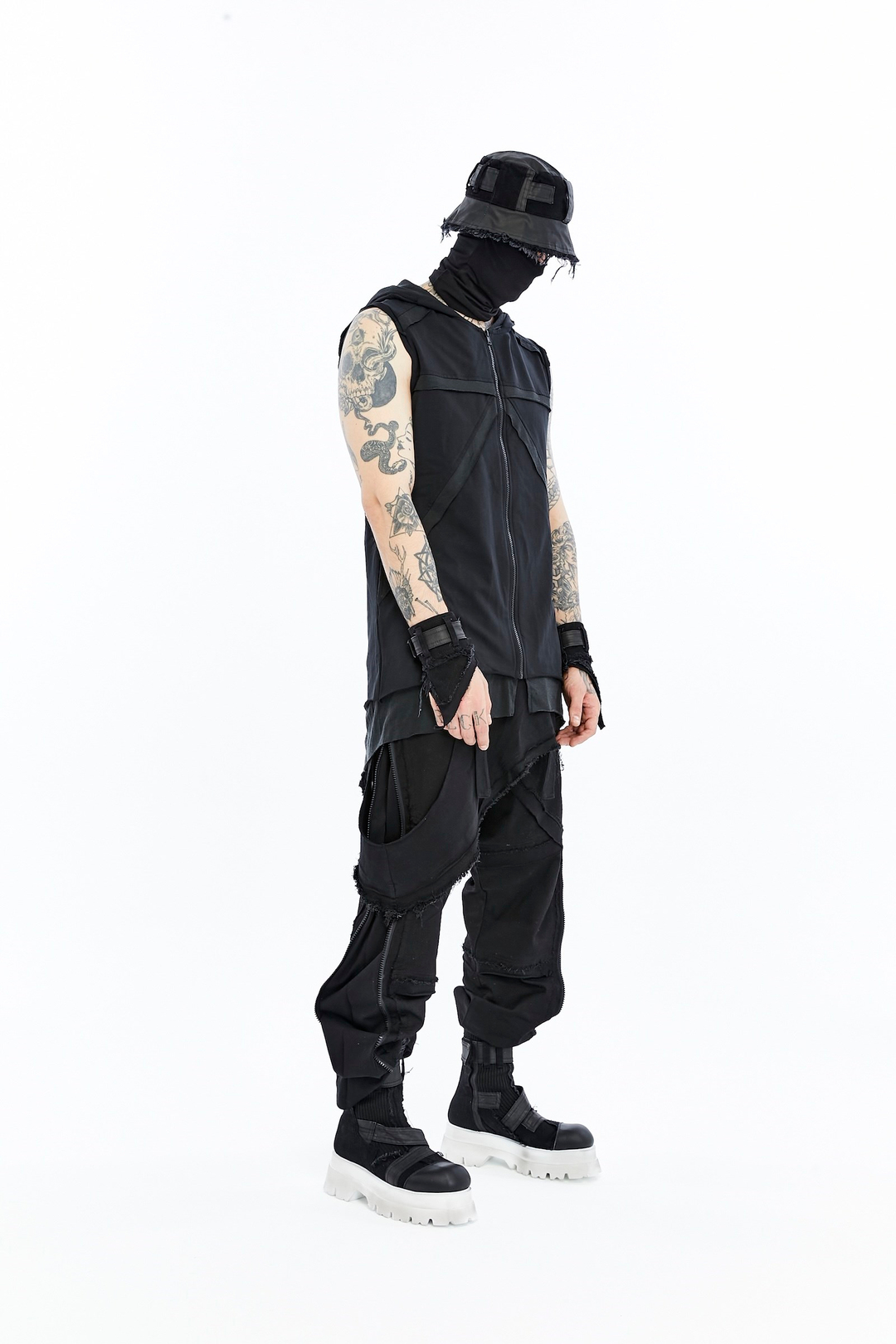 DOUBLE LAYER VEST