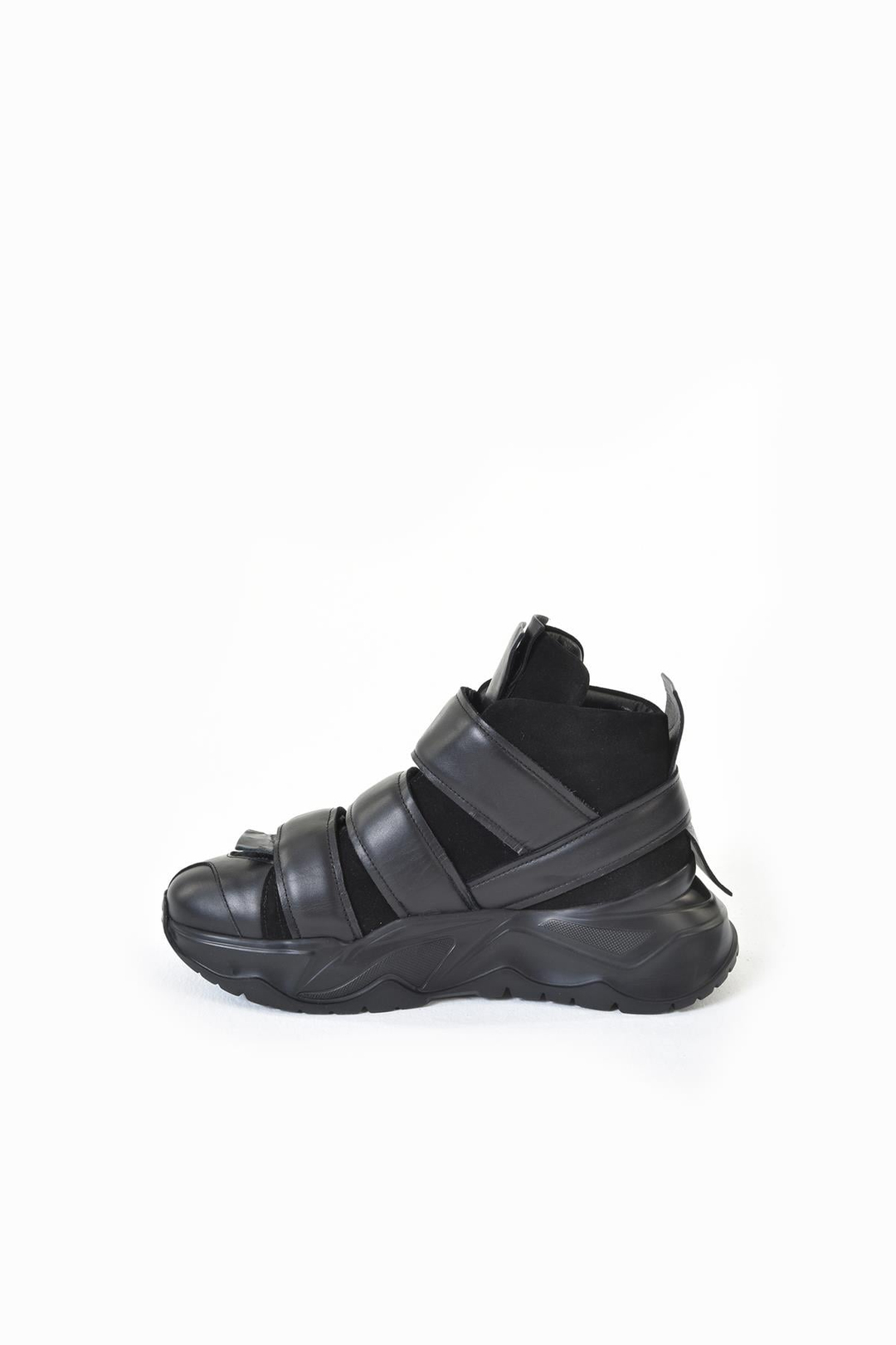FRONT LACE SHOES