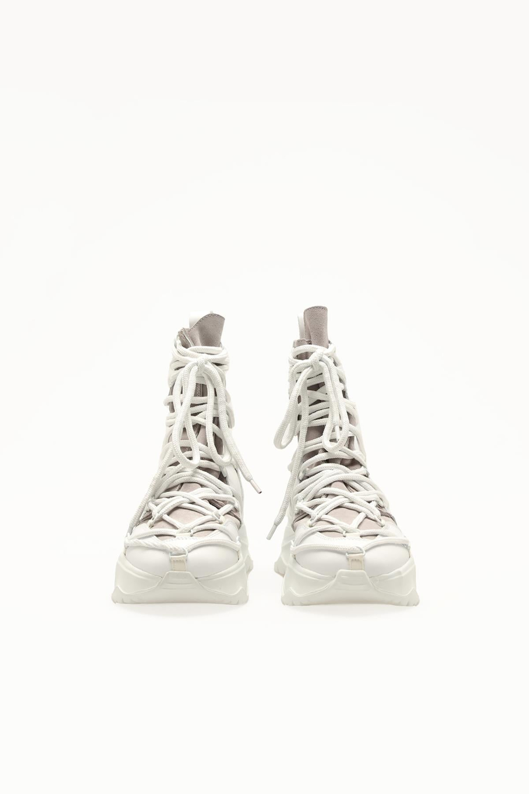 LONG STRING SHOES