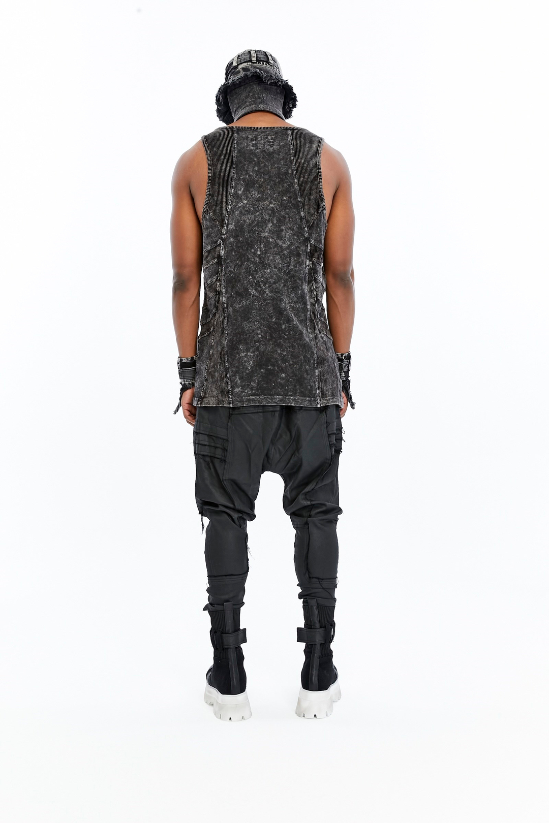 RIBBED PANEL TANK TOP