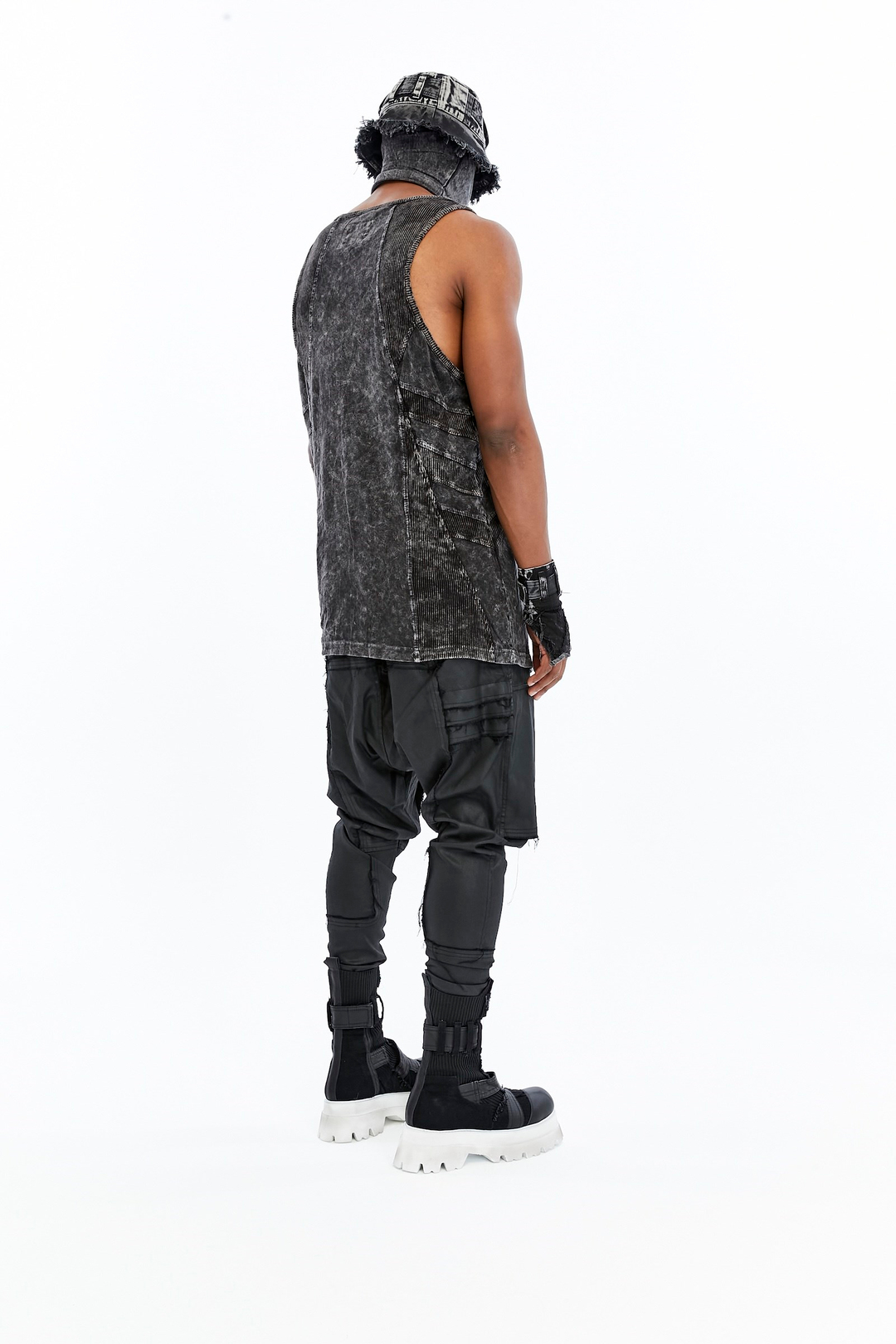 RIBBED PANEL TANK TOP