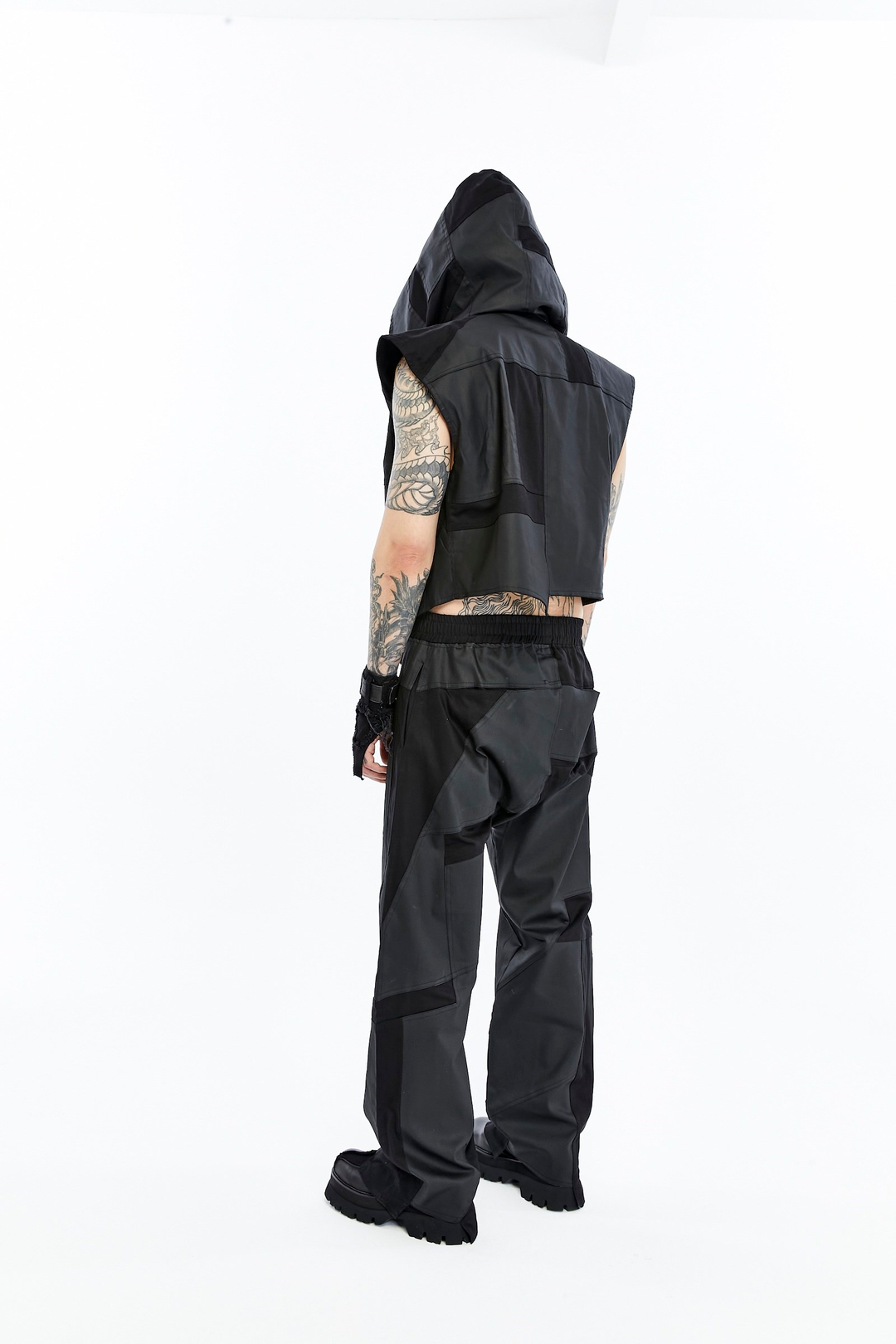 RIFT VEST