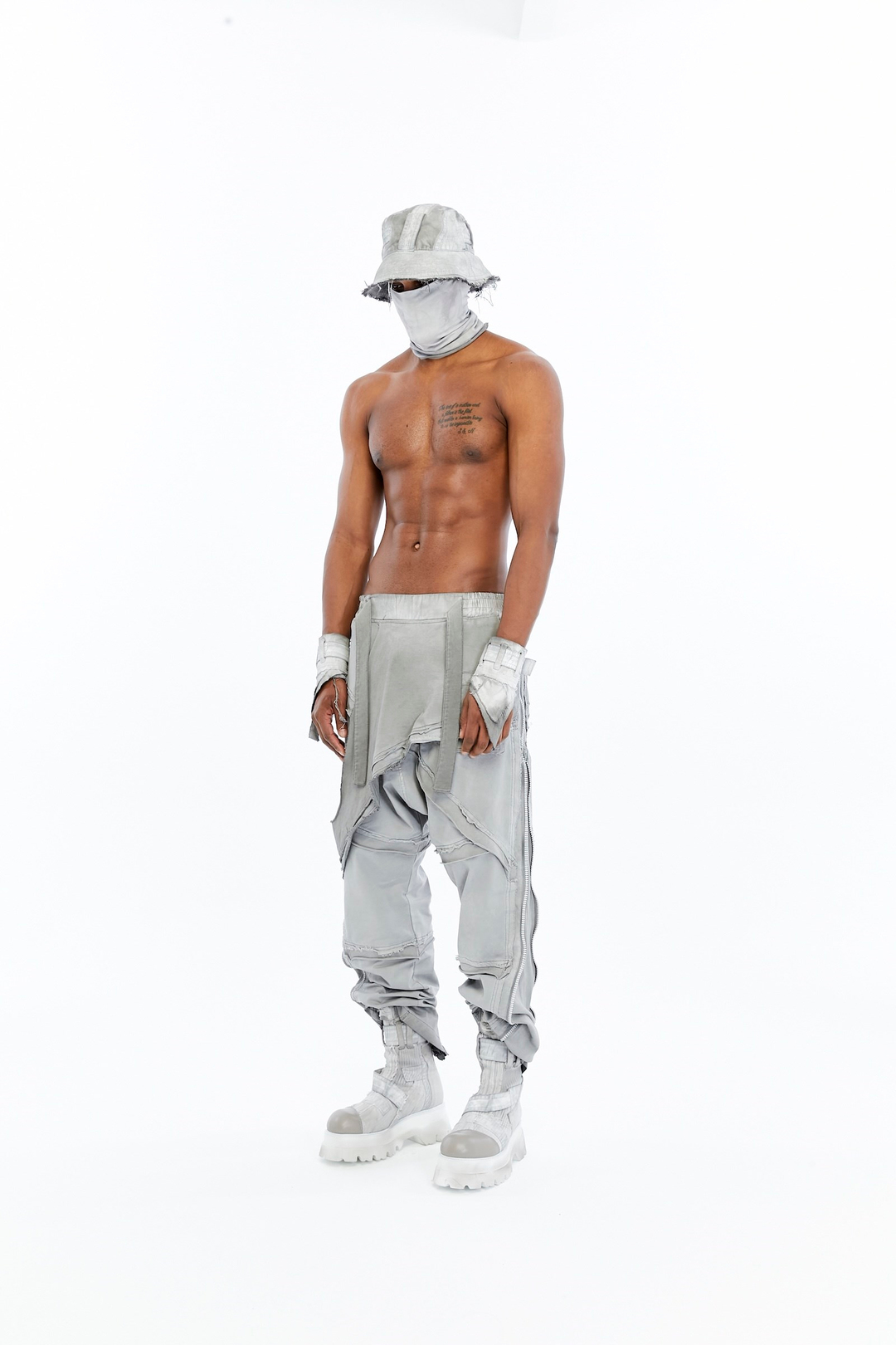 SPLIT ZIP PANTS