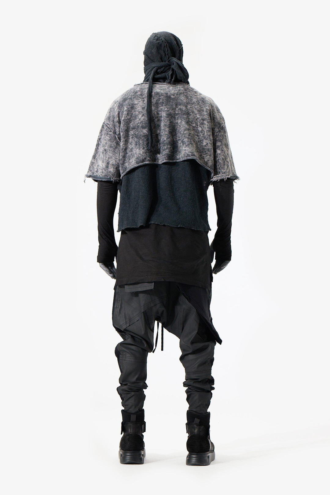 THREE PART SWEATSHIRT