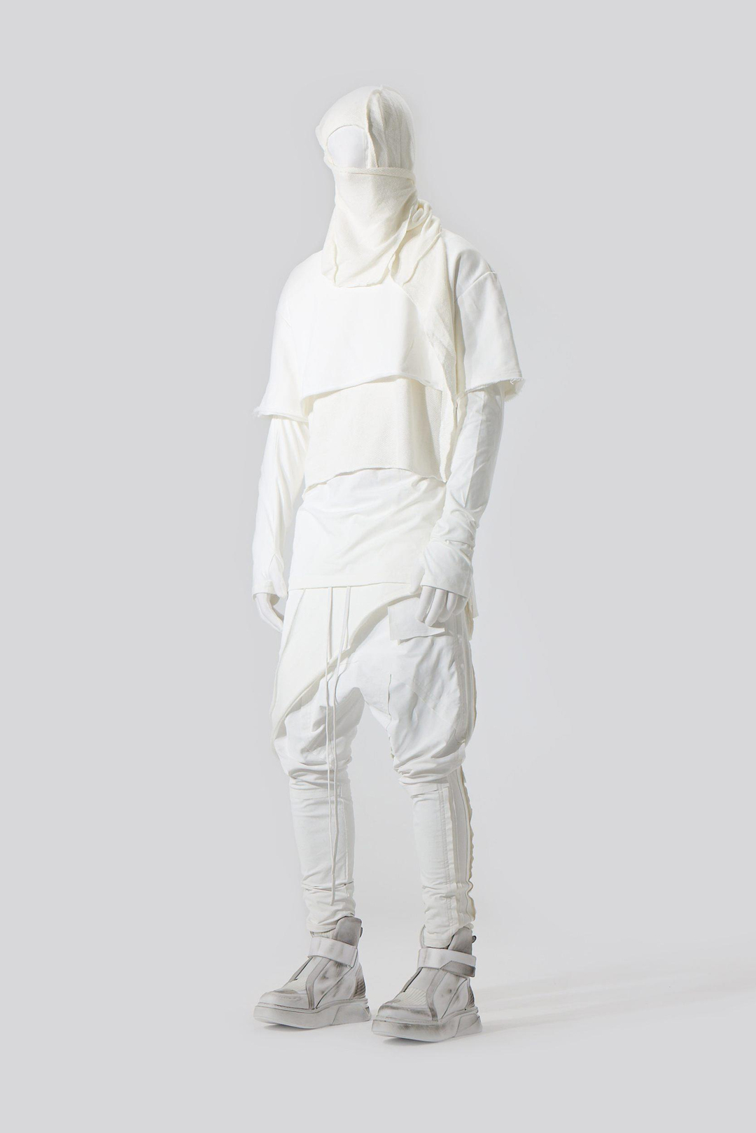 THREE PART SWEATSHIRT