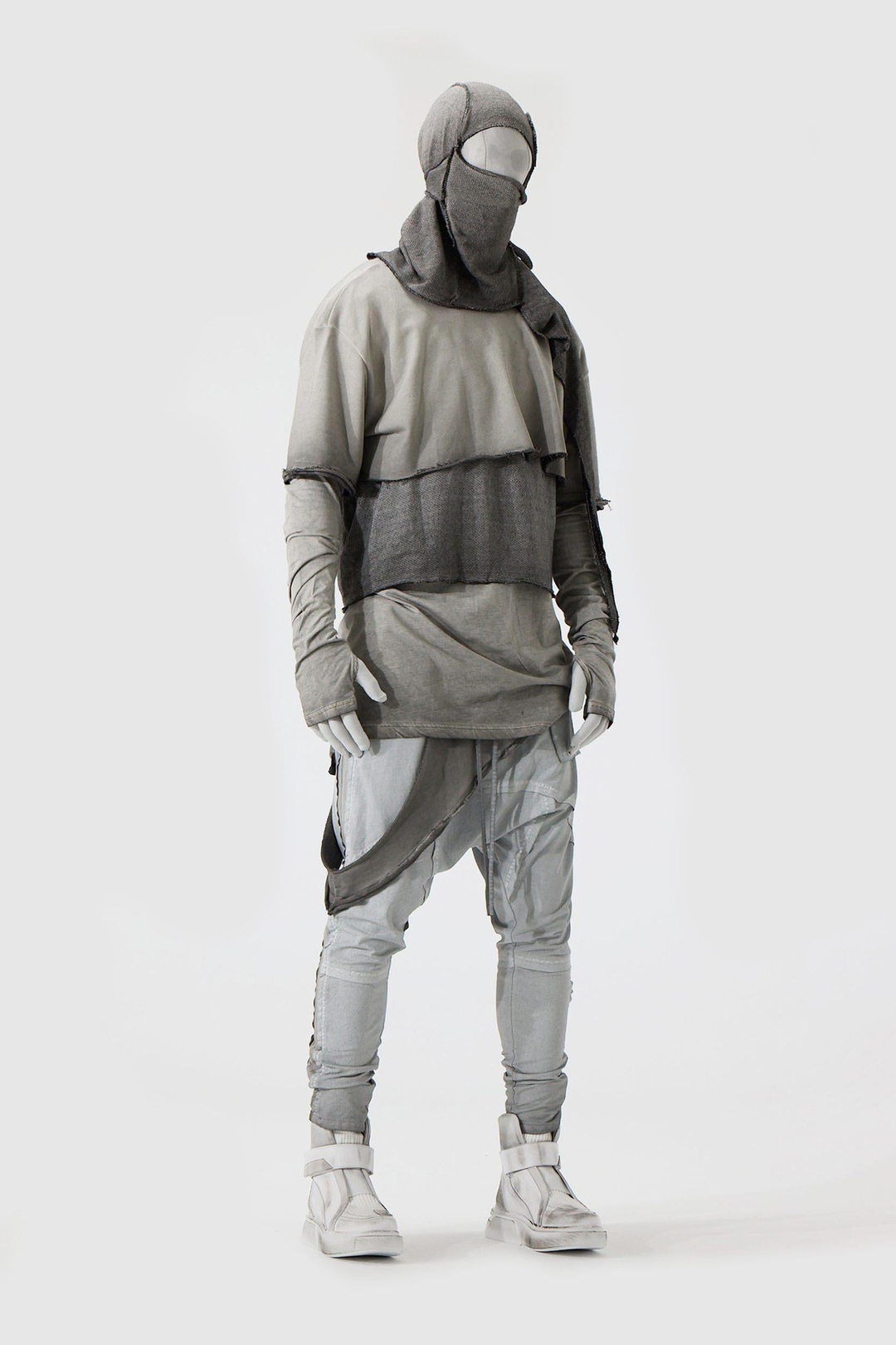 THREE PART SWEATSHIRT