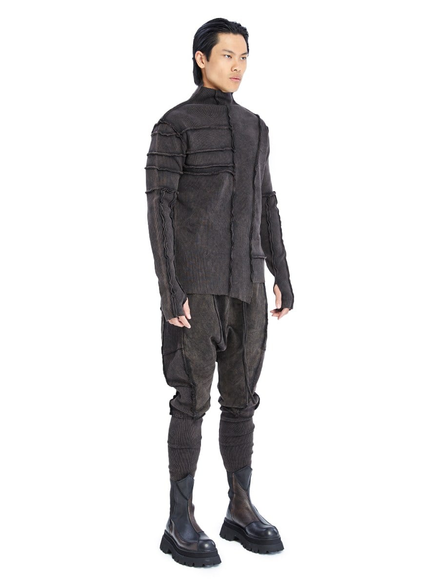 TURTLENECK SWEATSHIRT
