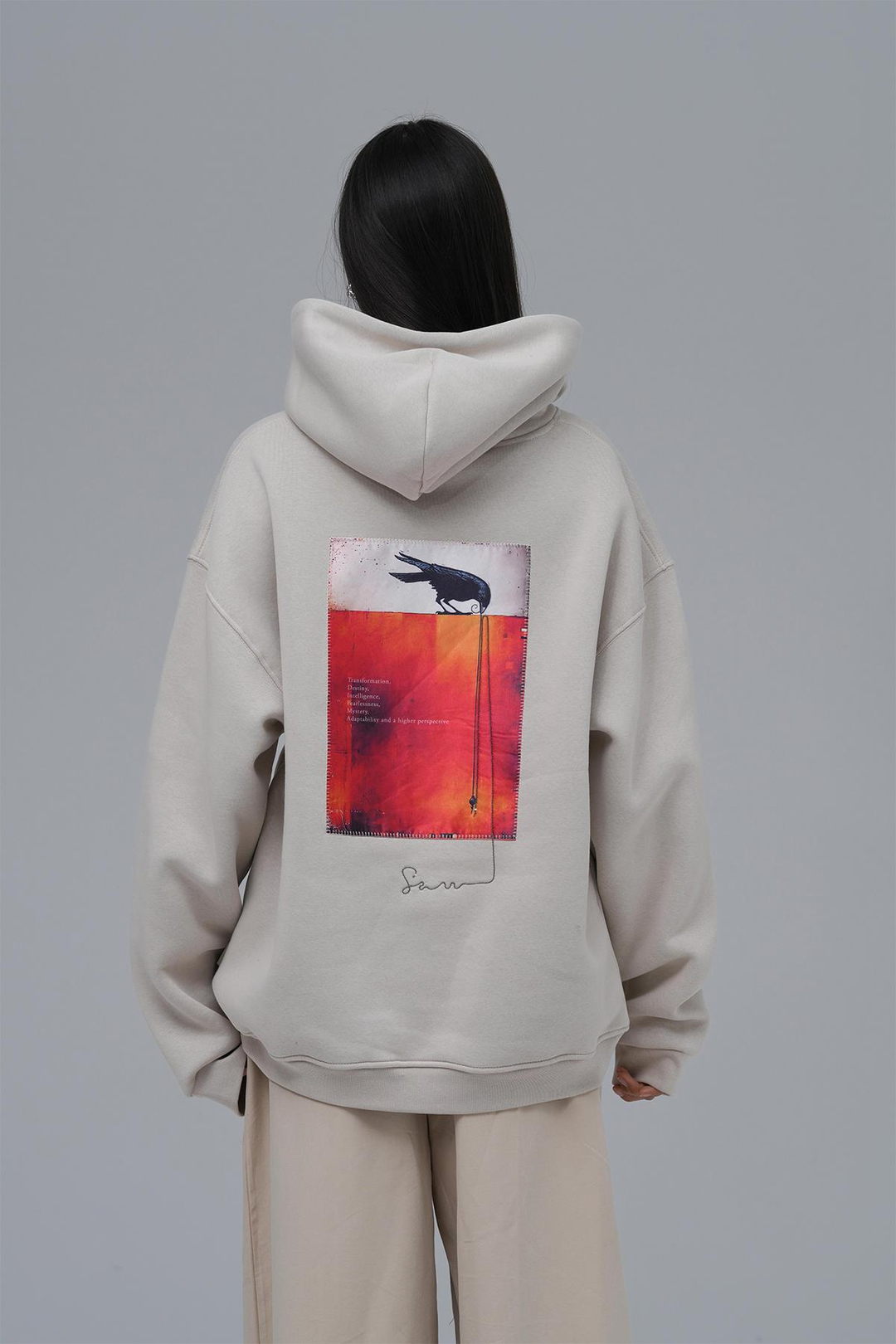 Crow of Transformation Oversize Sweatshirt Kadın Stone