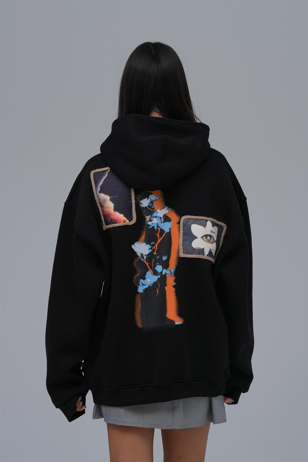 Layers of Awakening Oversize Sweatshirt Kadın Siyah