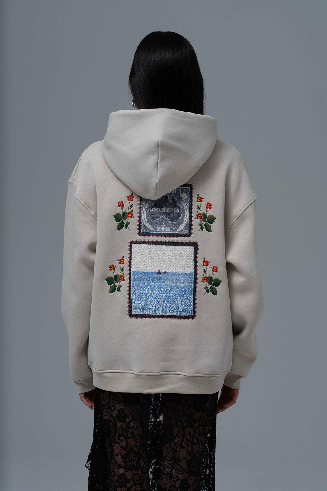 Loneliness Is a Choice Oversize Sweatshirt Kadın Ekru