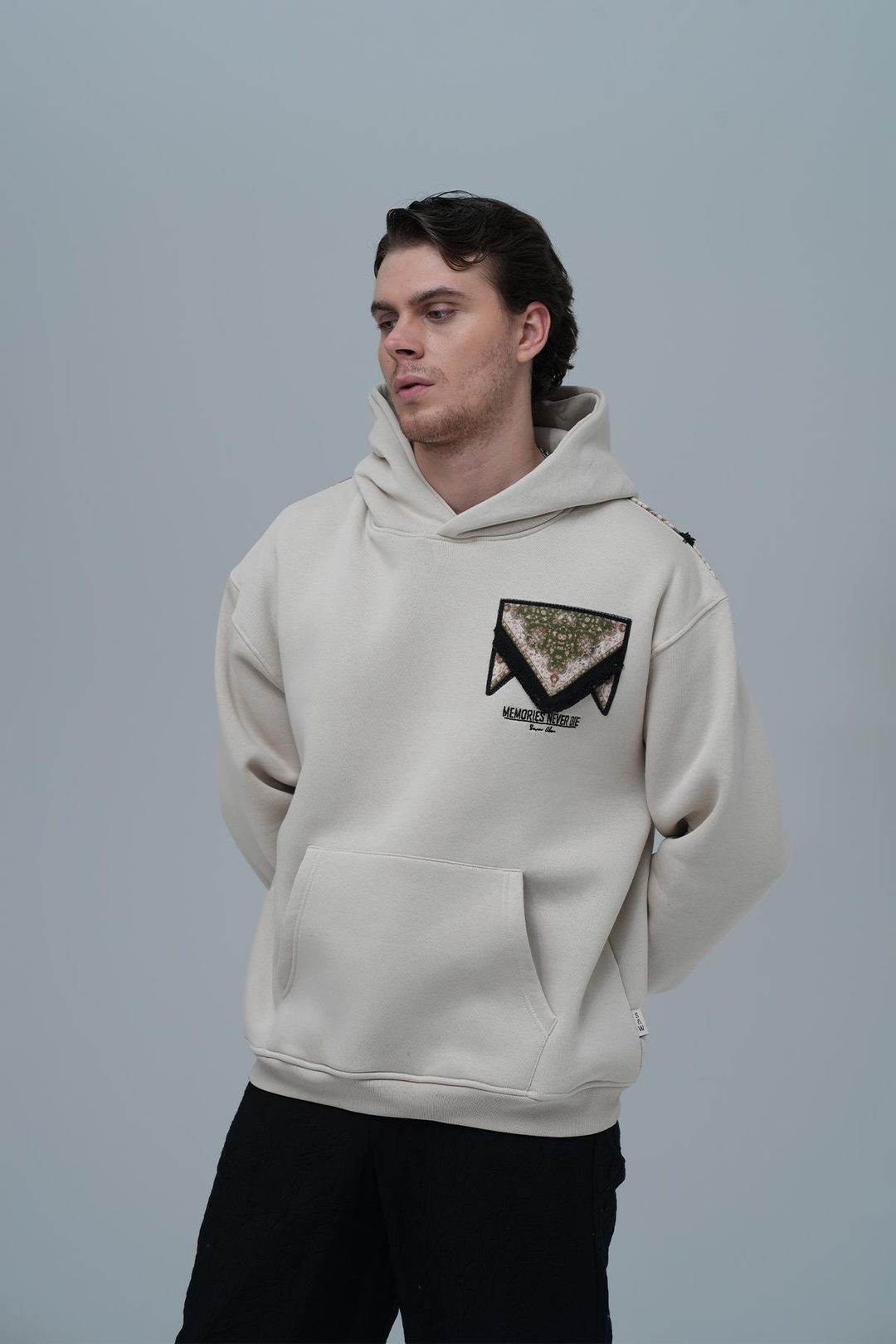Memories Never Die Oversize Sweatshirt Erkek Ekru