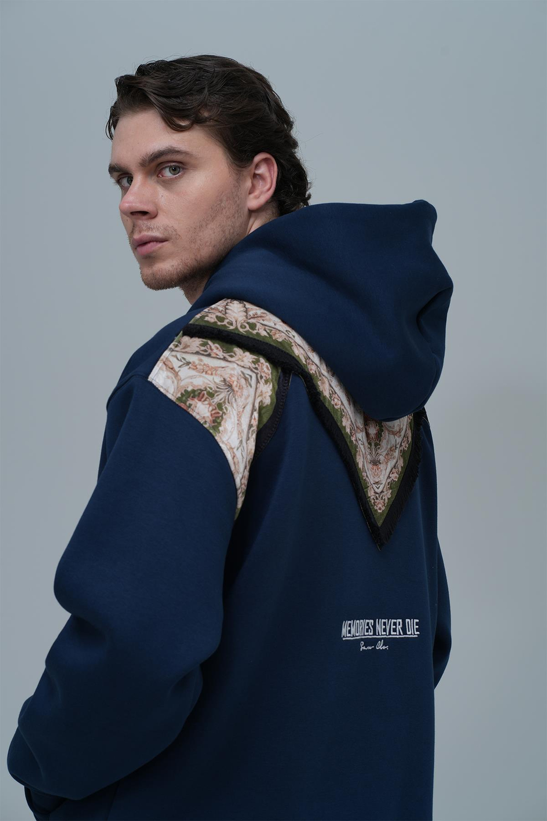 Memories Never Die Oversize Sweatshirt Erkek İndigo