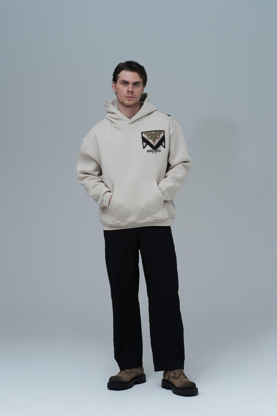 Memories Never Die Oversize Sweatshirt Erkek Ekru