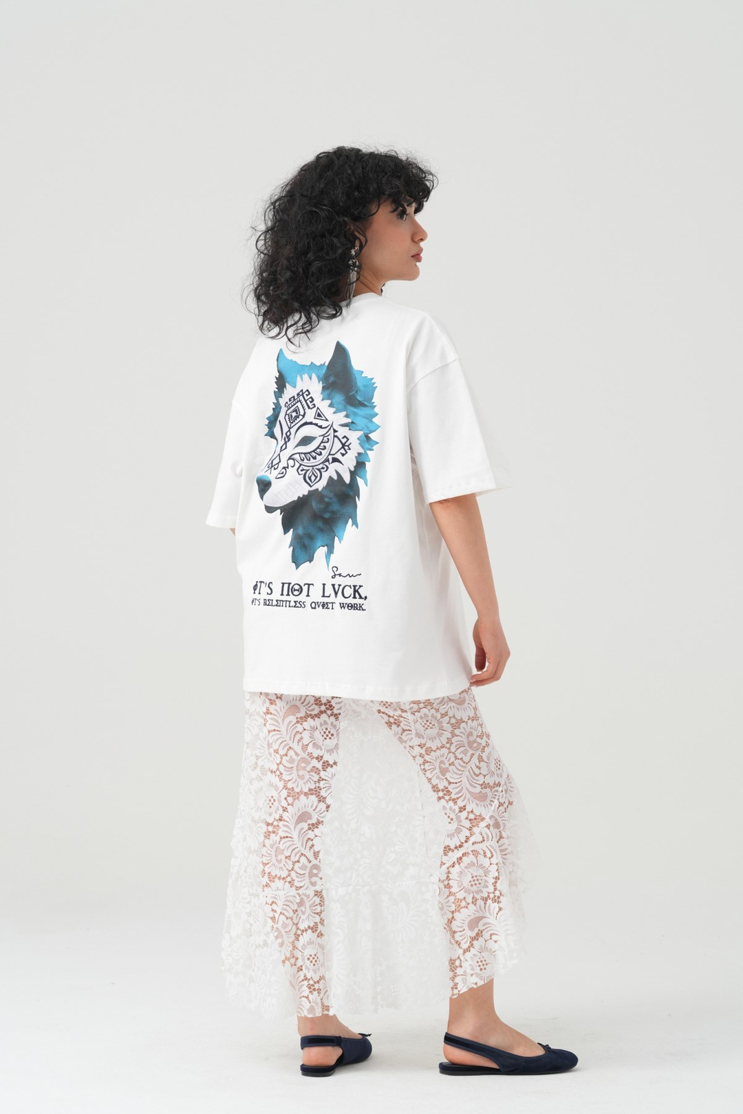 Relentless Wolf Oversize Kadın Tişört Ekru