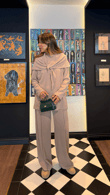 Bej Fularlı Sweatshirt