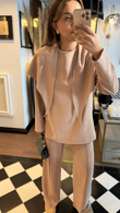Bej Fularlı Sweatshirt