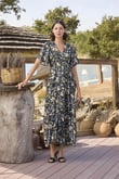 Arias Closet %100 Viskon Çiçek ve Yaprak Desenli Önü Düğmeli Elbise