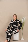 Arias Closet Büyük Beden Siyah Beyaz Desenli Düğmeli Uzun Kol Viskon Pijama Takımı
