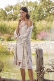 Arias Closet Çiçek Desenli ve Dantelli Sabahlık Takımı