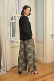 Arias Closet Çiçek Yaprak ve Etnik Desenli Uzun Kollu Pijama Takımı